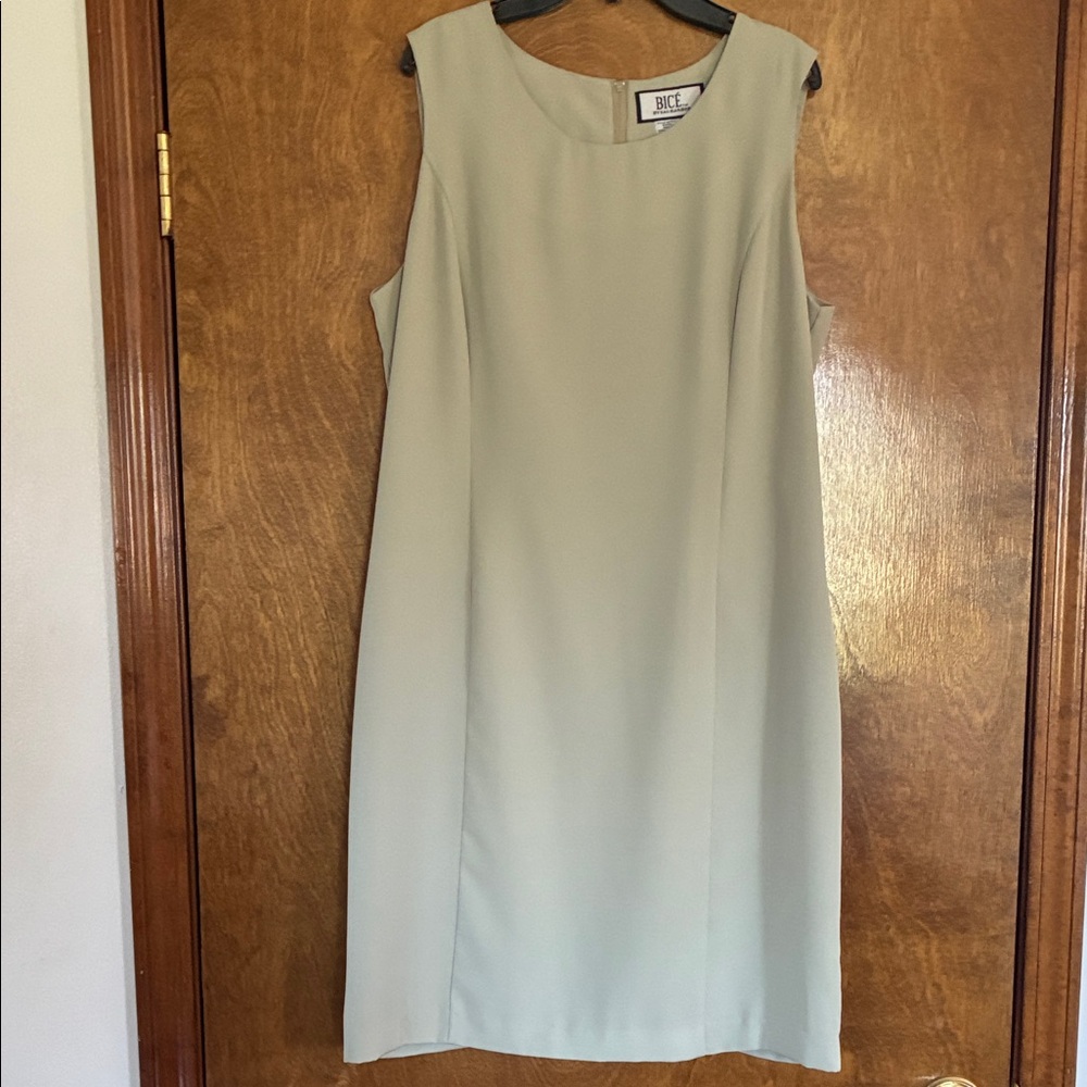 BICE Sleeveless Midi Shift Dress in Sage Green